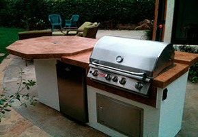 Stainless Steel Outdoor Kitchens & Cabinets