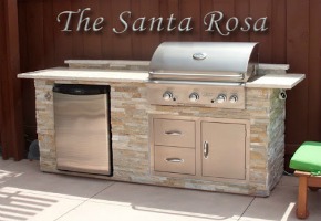 Tips For Creating an Outdoor Kitchen Island